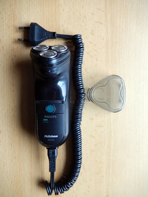 Akku Netzrasierer Philips Philishave 3830 oder Braun CruZer 2