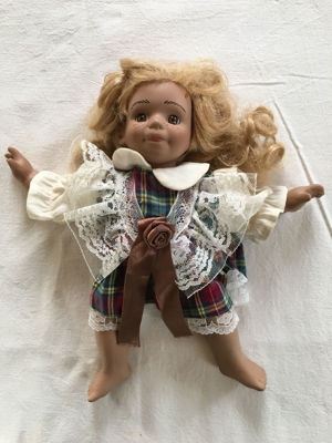Porzellan Puppen Porzellan Puppe Mädchen Kleid Deko Kunst Bild 3