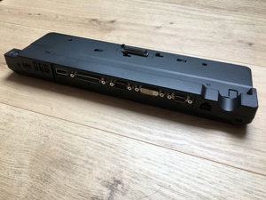 Fujitsu Dockingstation CP518383 Neu Original Port Bild 3 Fujitsu Dockingstation CP518383 Neu Original Port Bild 3