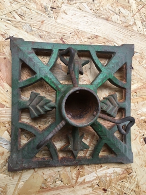 uralter Christbaumständer, Baumständer, Ständer, Metall, Weihnachten Antik Vintage