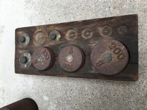 alte antike Eisen Gewichte für Waage verschiedene Waagengewichte kg Deko Bild 3