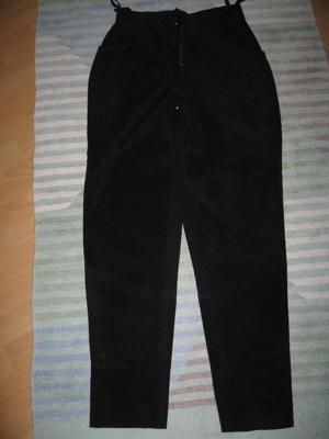 schwarze Wildlederhose, Gr. 38