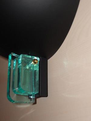 Schwarze Wandlampe mit durchsichtig-grünem Acryleinsatz Bild 2