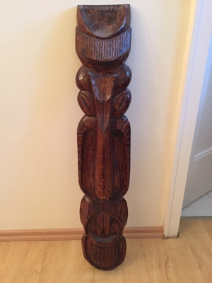 Holzmaske geschnitzt massiv mit Aufhänger