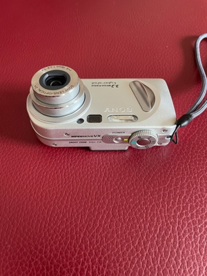 Sony Cybershot 3 .2 Digitalcamera mit Ladegerät Bild 3