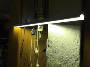 LED Leuchtschiene Alu , leicht , 220 V, Länge 115 cm Bild 4