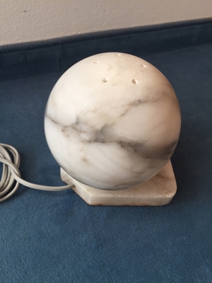 Marmor Tischlampe mit Marmorkugel