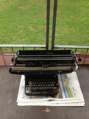 Schreibmaschine Continental,antik, breiter Wagen, seltenes Sammlerstück! Bild 2
