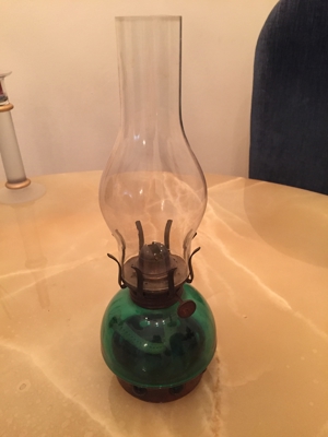 Petroleum Lampe antik Glas mit Kupfer Bild 1