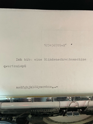 Blinden- Schreibmaschine Olympia im Koffer Topzustand  Bild 3