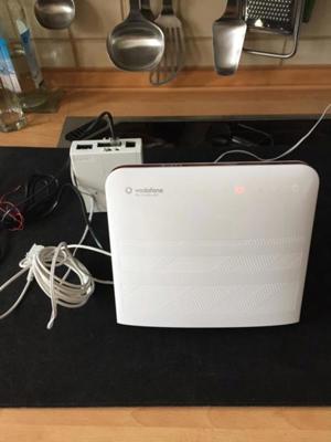 Vodafone Easy Box 802 mit Kabeln und Netzteil Bild 1