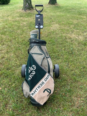Callaway Golfbag mit Trolley neuwertig viele Taschen Bild 2