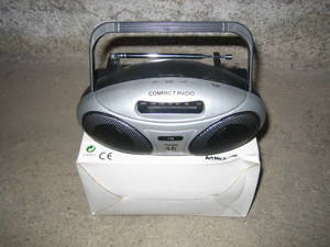 Radio Mini silber, batteriebetrieben, neu