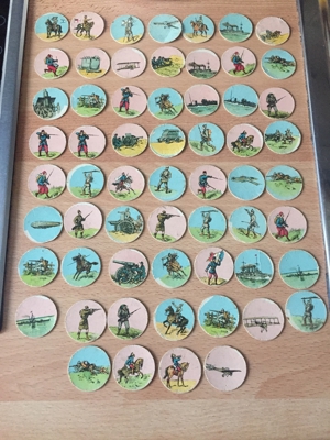alte Spielkarten Memory aus dem 2. WK mit Soldaten Kanonen etc Bild 1