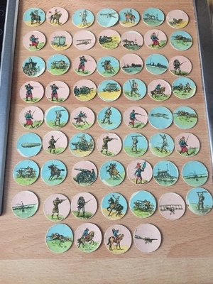 alte Spielkarten Memory aus dem 2. WK mit Soldaten Kanonen etc Bild 2