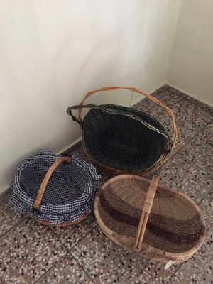 Geschenkkörbe 4 Stück neuwertig