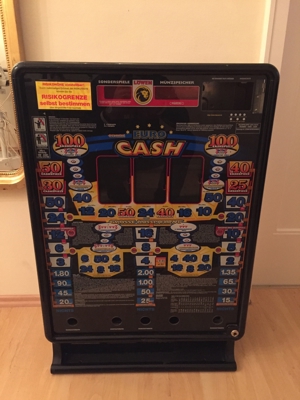 Geldspielautomat - Leergehäuse , Euro Cash ideal als Barschank Bild 2