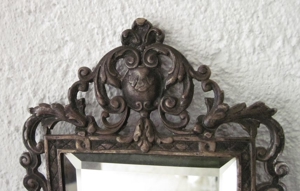 Antiker Spiegel mit Fassettenschliff,