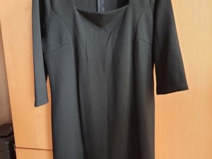 Schönes Damen Kleid von Vivans Collektion Gr.44 im schwarz. Tolle Qualität, sehr guter Zus