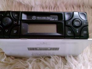 Mercedes: Radkappen, CD-Wechsler usw RadioCassette Bild 4