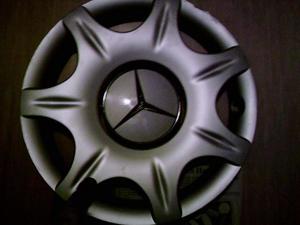 Mercedes: Radkappen, CD-Wechsler usw RadioCassette Bild 2
