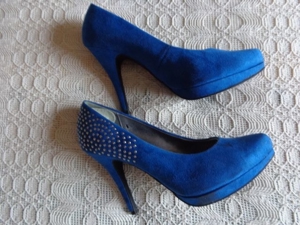 Damen-Schuhe Pumps, High Heels, Gr. 39, royalblau, wildlederartig, Nieten Bild 2