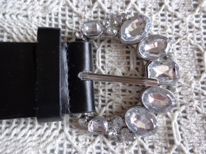 #Vintage - Gürtel, mit Steinen, schwarz, Kunstleder, 5 Euro Bild 2