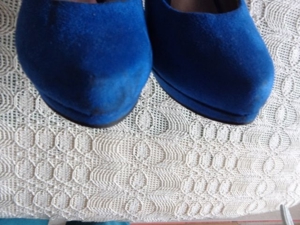 Damen-Schuhe Pumps, High Heels, Gr. 39, royalblau, wildlederartig, Nieten Bild 4