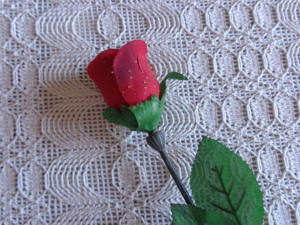 Deko - Seidenblumen, Rosen 2 x rot und 1 x gelb, langstielig Bild 10