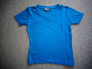 #Vintage - Shirts, T-Shirts, lila und blau, Gr. 36 bzw. ca. Gr. S, V-Ausschnitt, Clockhouse Bild 4