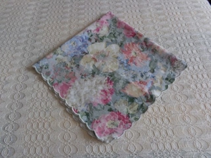 Tischwäsche: Mitteldecke, Decke, Tischdecke, ca. 86 x 86 cm, floral Bild 1