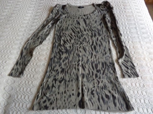 Feinstrickpullover, Longpullover, Gr. XS bzw ca. Gr. 34, Amisu, khaki