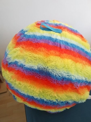 Unikat - Ball   Sitzball   Yogaball LAMA in Regenbogenfarben 24 Zoll, unbespielt Bild 6