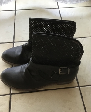 Stiefeletten schwarz Gr. 40,