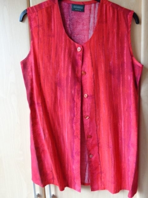 #Vintage Bluse ärmellos, lange Form, Gr. 36/38 bzw. ca. Gr. S/M, Batik, rot Bild 1