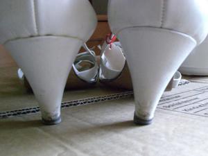 Damenschuhe Schuhe Pumps Gr. 37 weiß Obermaterial Leder, 7,00 Eur Bild 2