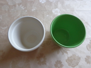 Blumentopf, Übertopf, weiß und grün, 2 St. 5,00 Euro oder einzeln Bild 2