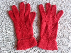 Vintage - Handschuhe, Fingerhandschuhe, Strickhandschuhe, rot, mit Lochmuster Bild 1