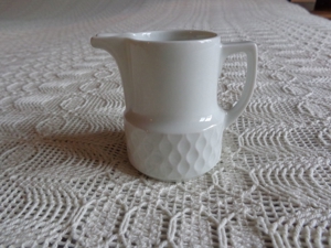 Vintage - Haushalt - Teedose - Milchkännchen, je Stück 2,00 Euro Bild 4