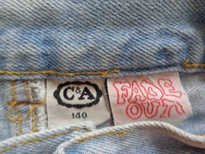 Kinderbekleidung Jeans Shorts Bermuda Gr. 152 hellblau Bild 3