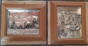 2 zinnfarbene Wand-Bilder, Motiv Bäcker und Landwirt