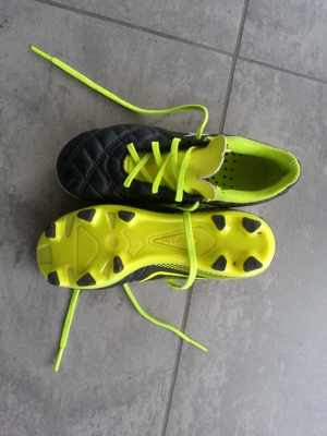 Kipsta Fussballschuhe Fussball Gr. 30 Nocken Noppen gepfl