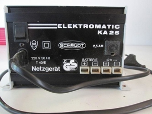 Netzgerät Schaudt ELEKTROMATIC KA 25 Stromversorgung Wohnwagen gebr.  Bild 1