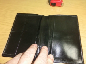 1Brusttasche, 2 Brieftaschen und 1 Dokumentenmappe- Brustbeutel Bild 7