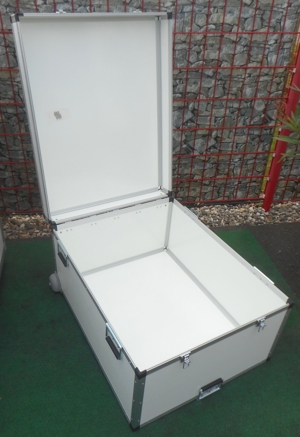 Transportbox - Lagerbox - rollbar - abschließbar - Mat. = GFK San Bild 3