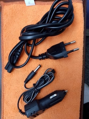 zwei Kabel