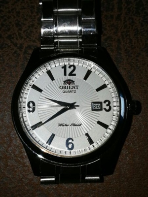 Orient Quartz Uhr Neu Bild 1