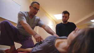 Ausbildungsprogramm zum/r Experten/in in der Thai-Yoga-Massagetherapie Bild 13