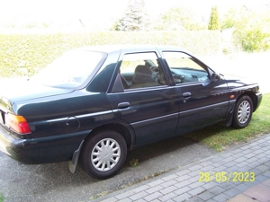 Ford Escort Flair 1,6i 16V Stufenheck 90 PS Bj. 1995 Ez. Januar 1996 74200 Km Bild 10