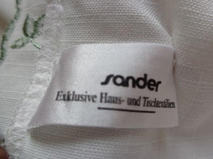 Tischwäsche: Tischdecke / Mitteldecke 80 x 80 mit Stickerei Firma: Sander Bild 3
